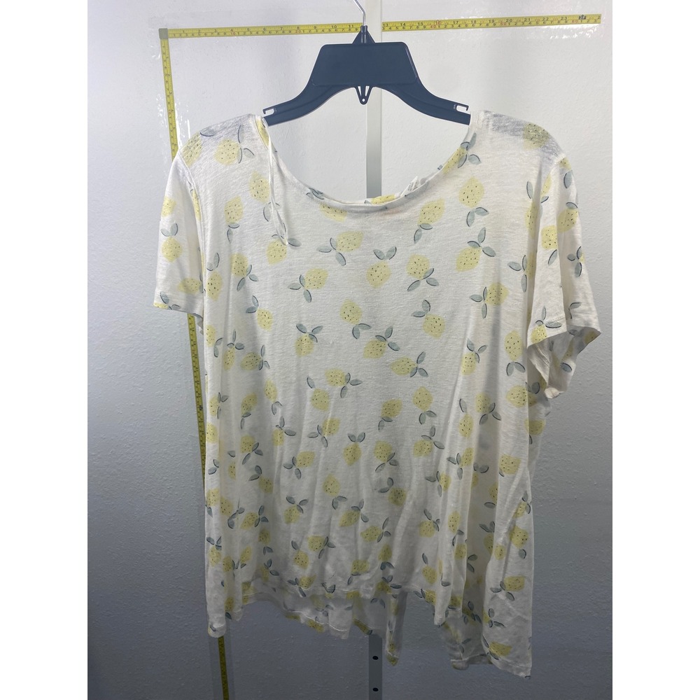 C&C California 100% Linen Lemon Print Button Back Shortβ Sleeve Top White Yellow